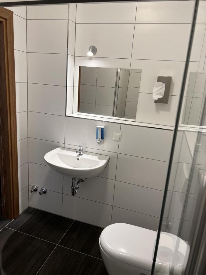 Hotel Pasa Paradies Kostenlose Parkplaetze Hanau Eksteriør bilde