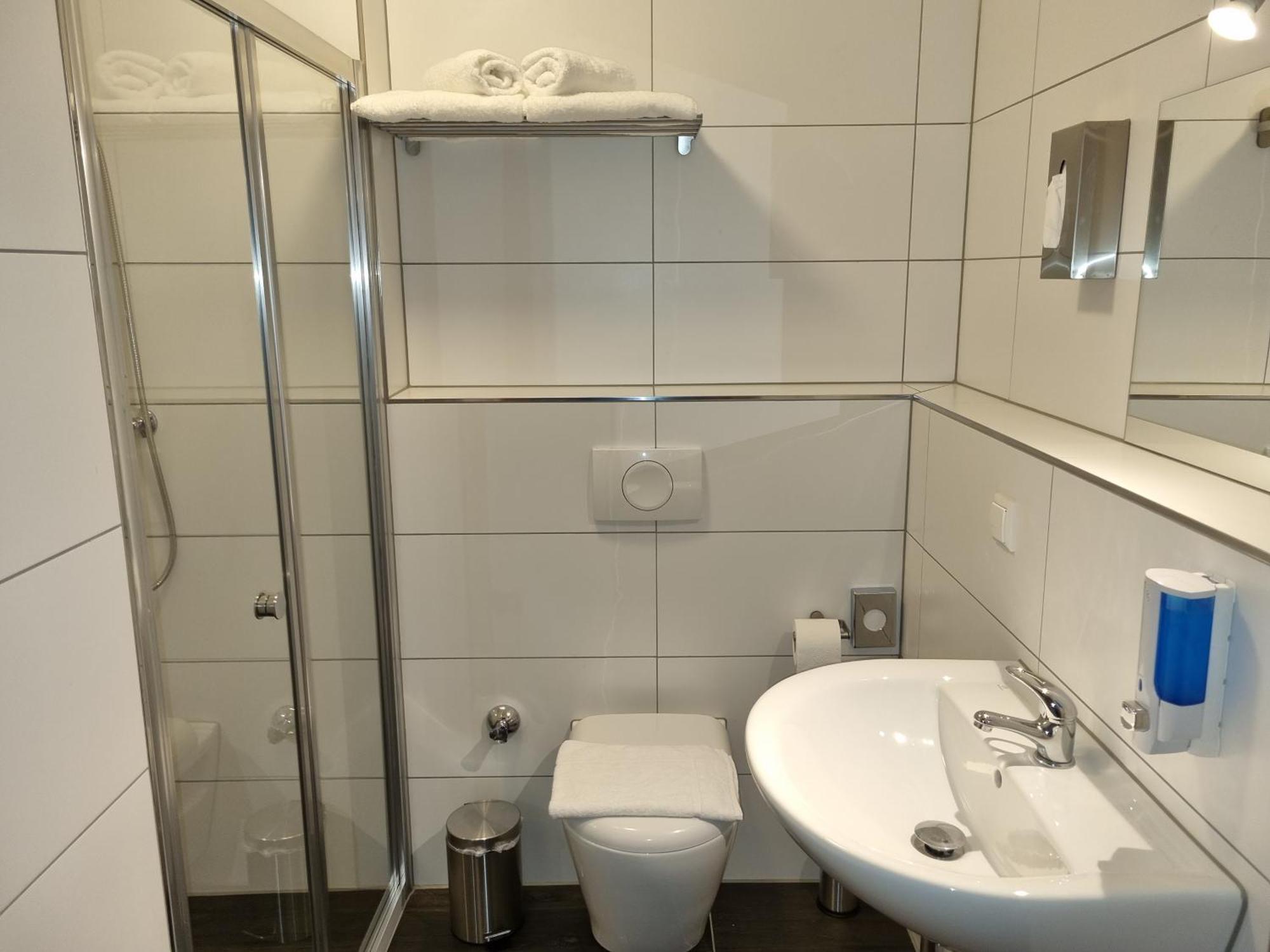 Hotel Pasa Paradies Kostenlose Parkplaetze Hanau Eksteriør bilde